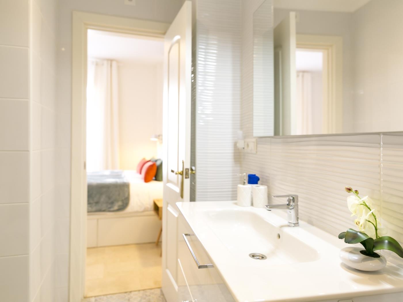 image Agua V seasonal pool by ELE Apartments 6
