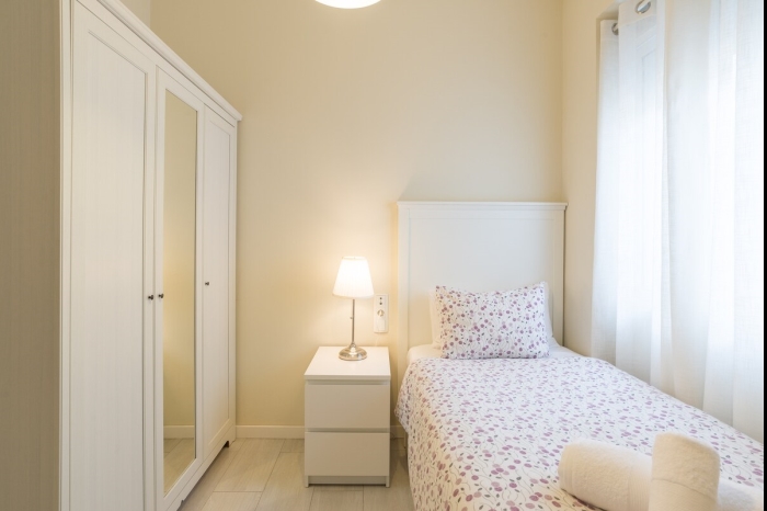 image Alferez I by ELE Apartments 4