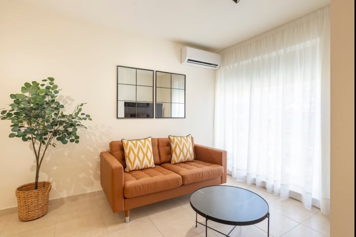 Claret by ELE Apartment