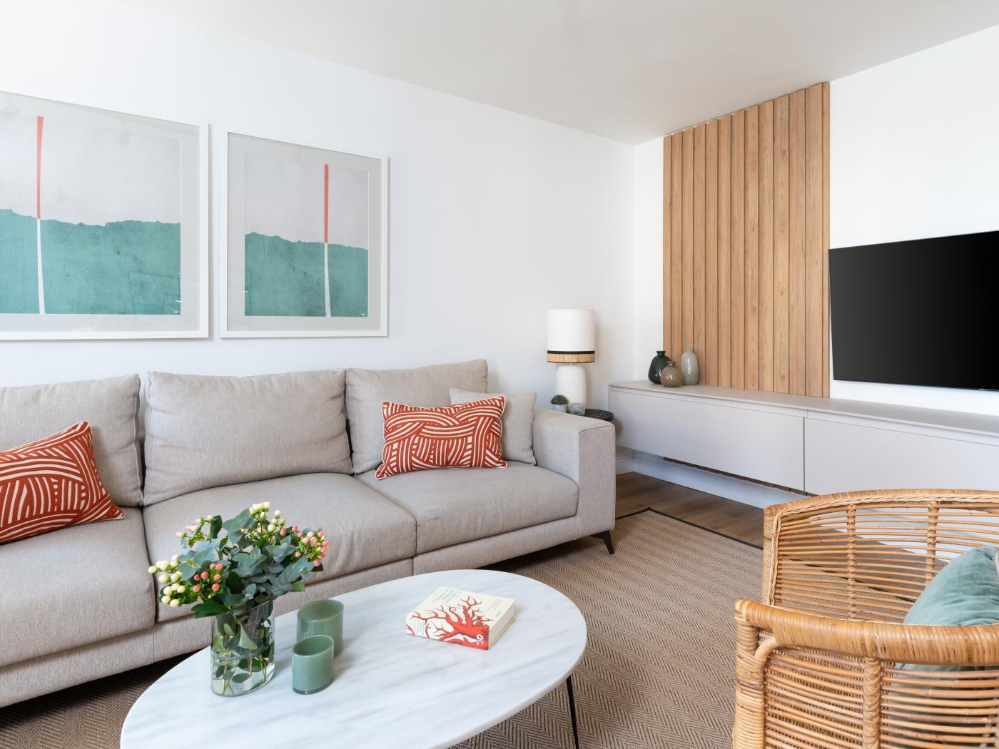 image Donoso Cortes Free parking by ELE Apartments 1