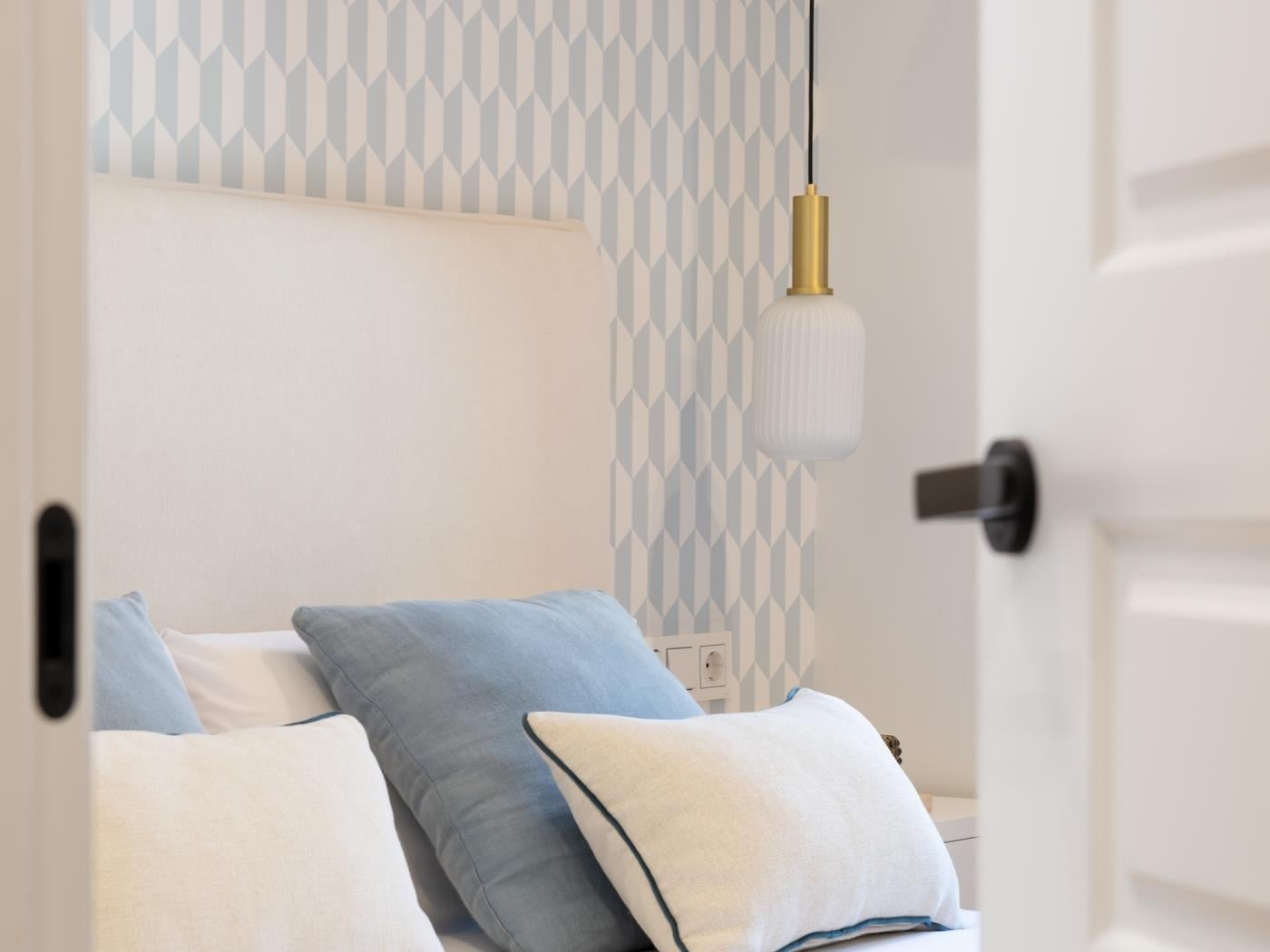 image Donoso Cortes Free parking by ELE Apartments 31