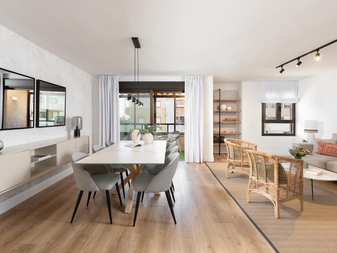 image Donoso Cortes Free parking by ELE Apartments 35