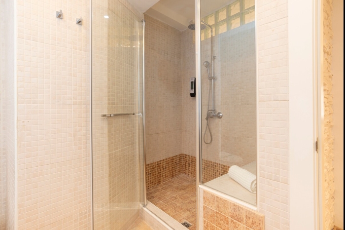 image Ginachero & city center by ELE Apartments 13