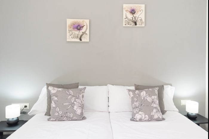 image Fantastic & Functional apartment in Malaga I by ELE APARTMENTS 10
