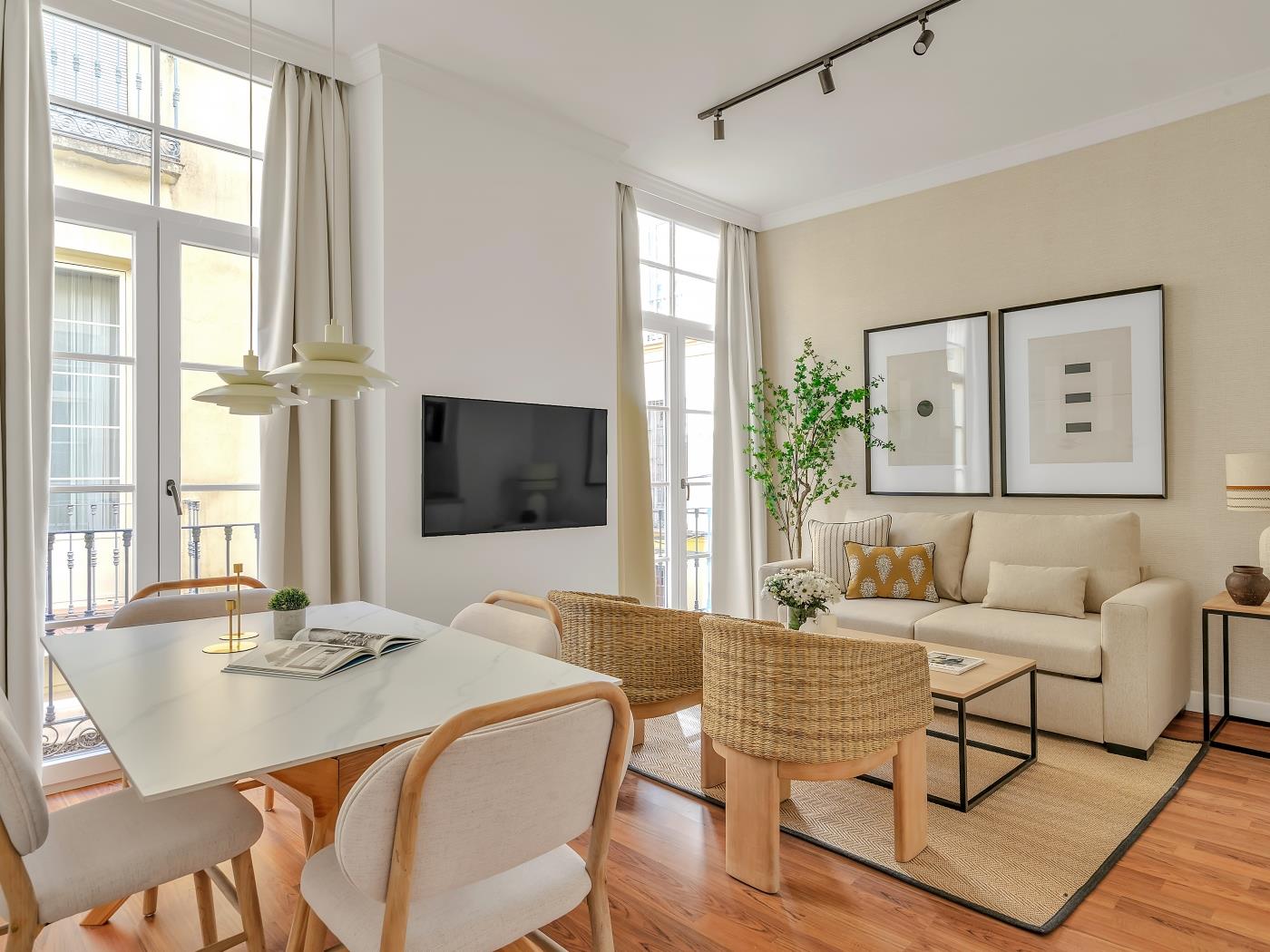 image Minimal Rooms II by ELE Apartments 6