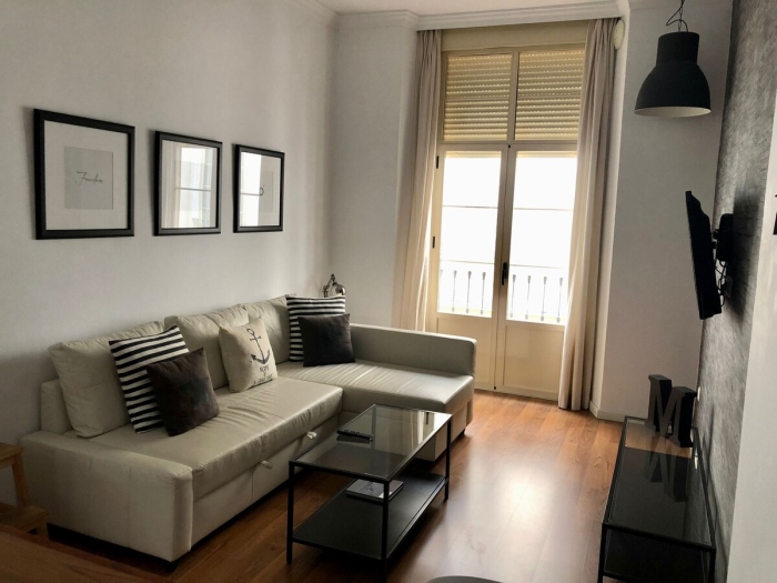 image Minimal Rooms IV by ELE Apartments 1
