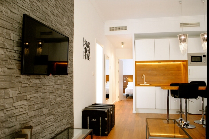 image Minimal Rooms V by ELE Apartments 1