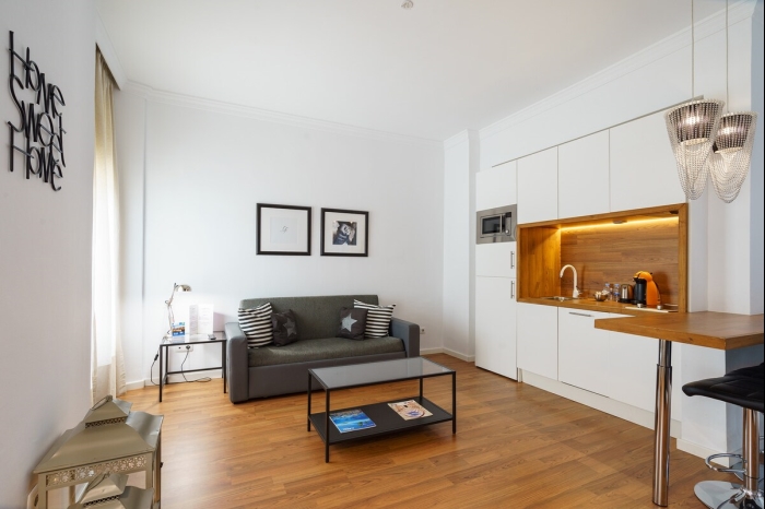 image Minimal Rooms VI by ELE Apartments 4