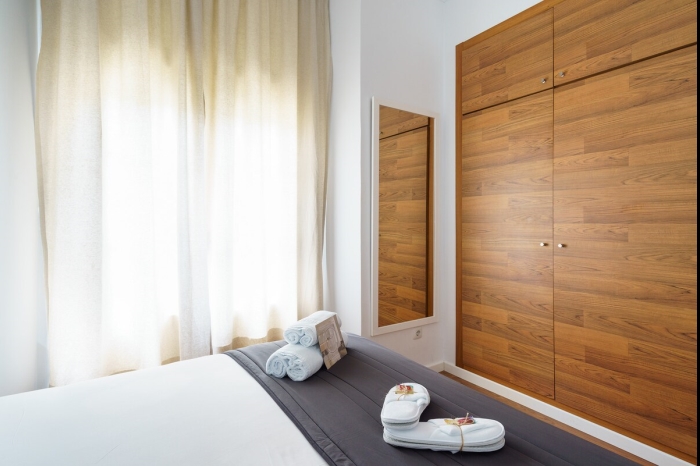 image Minimal Rooms VI by ELE Apartments 6