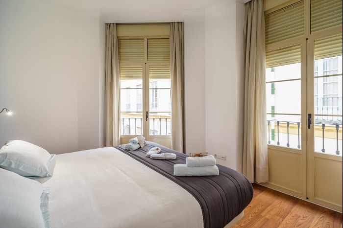 image Minimal Rooms VII by ELE Apartments 2
