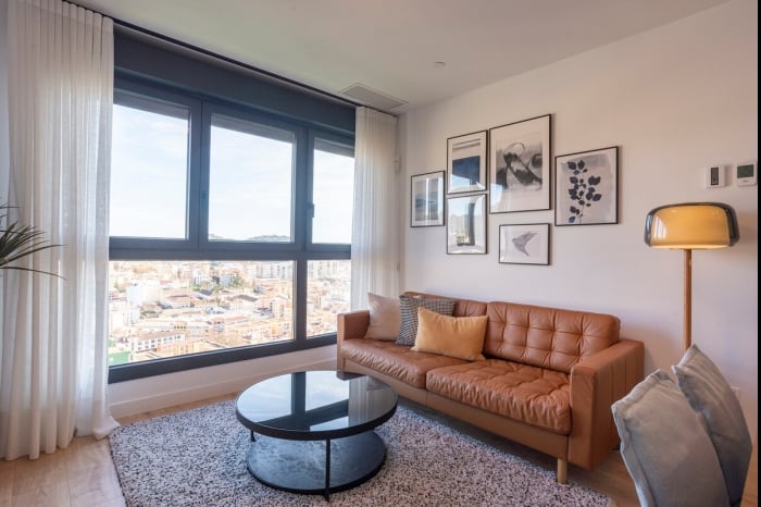 Skyline II Pool Coworking by ELE Apartments