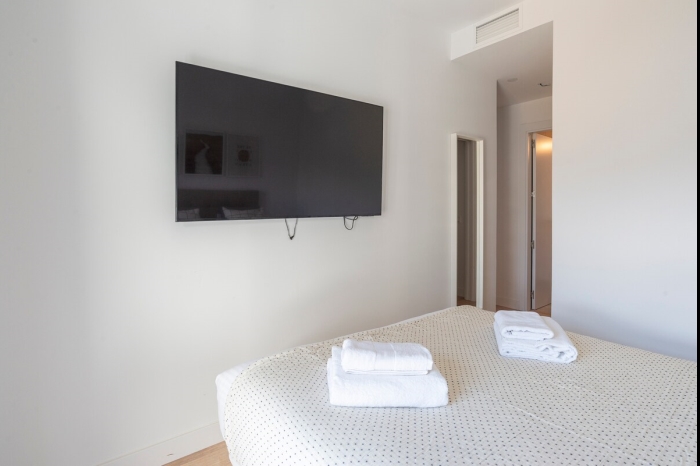 image Skyline III Pool & Coworking by ELE Apartments 12
