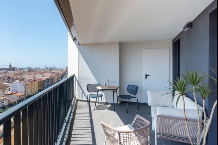 image Skyline III Pool & Coworking by ELE Apartments 24