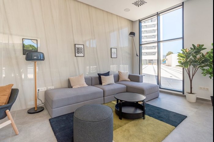 image Skyline VI Pool Coworking by ELE Apartments 19