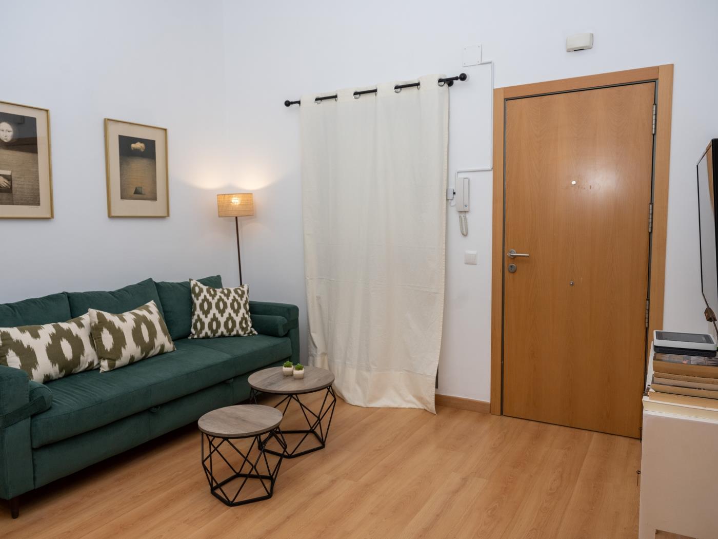 image Victoria I & old town by ELE Apartments 1