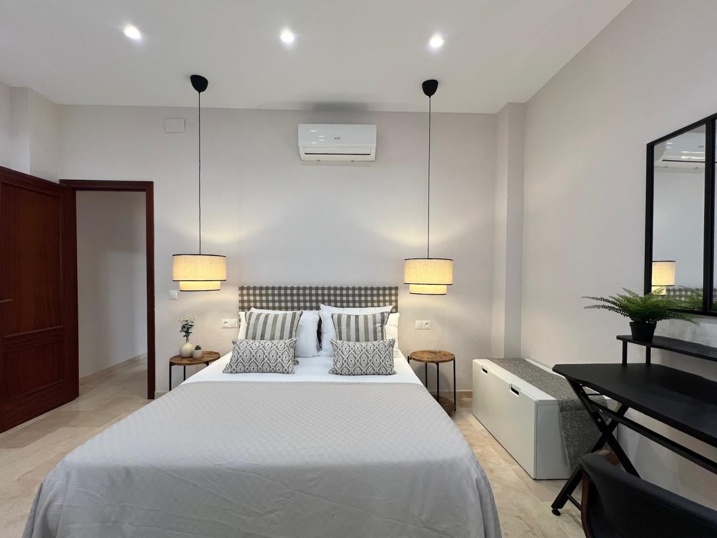 image Granados II old town by ELE APARTMENTS 1