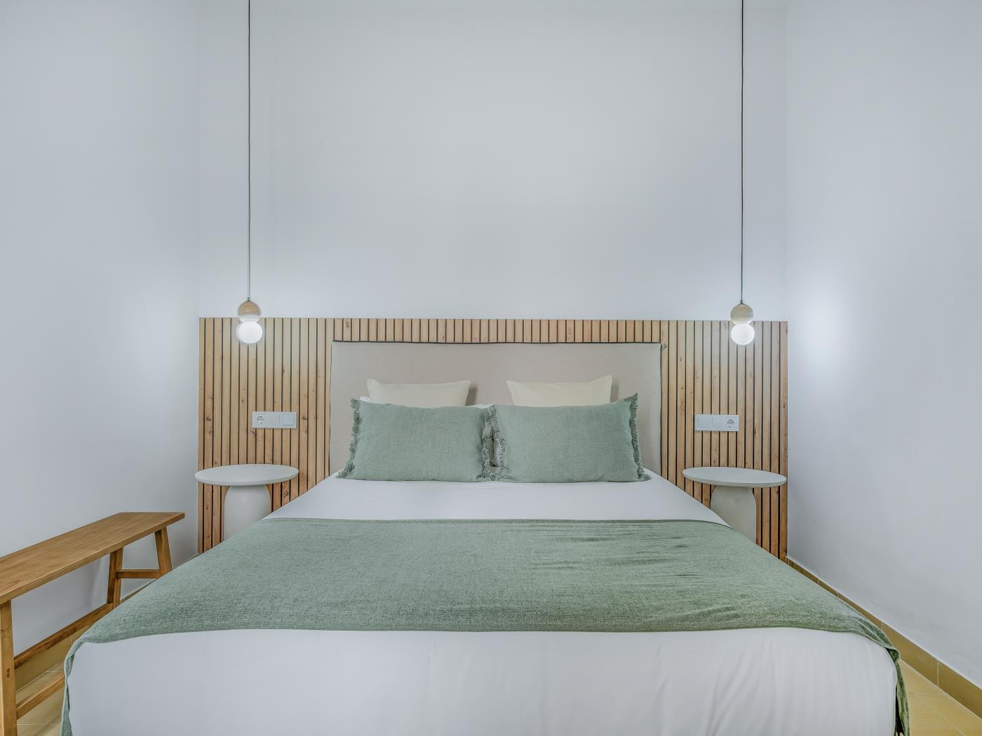 image Mariblanca & Old Town by ELE APARTMENTS 16