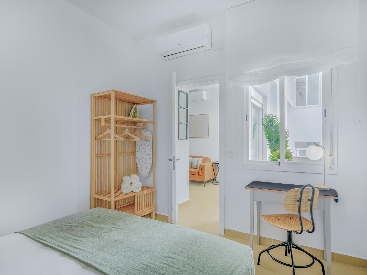 image Mariblanca & Old Town by ELE APARTMENTS 17