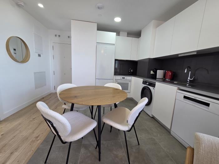 Skyline VIII By ELE APARTMENTS