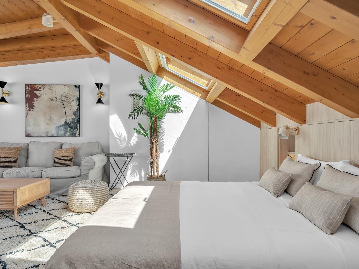image Boutique Stay 5* Málaga Old Town by ELE Apartments 2