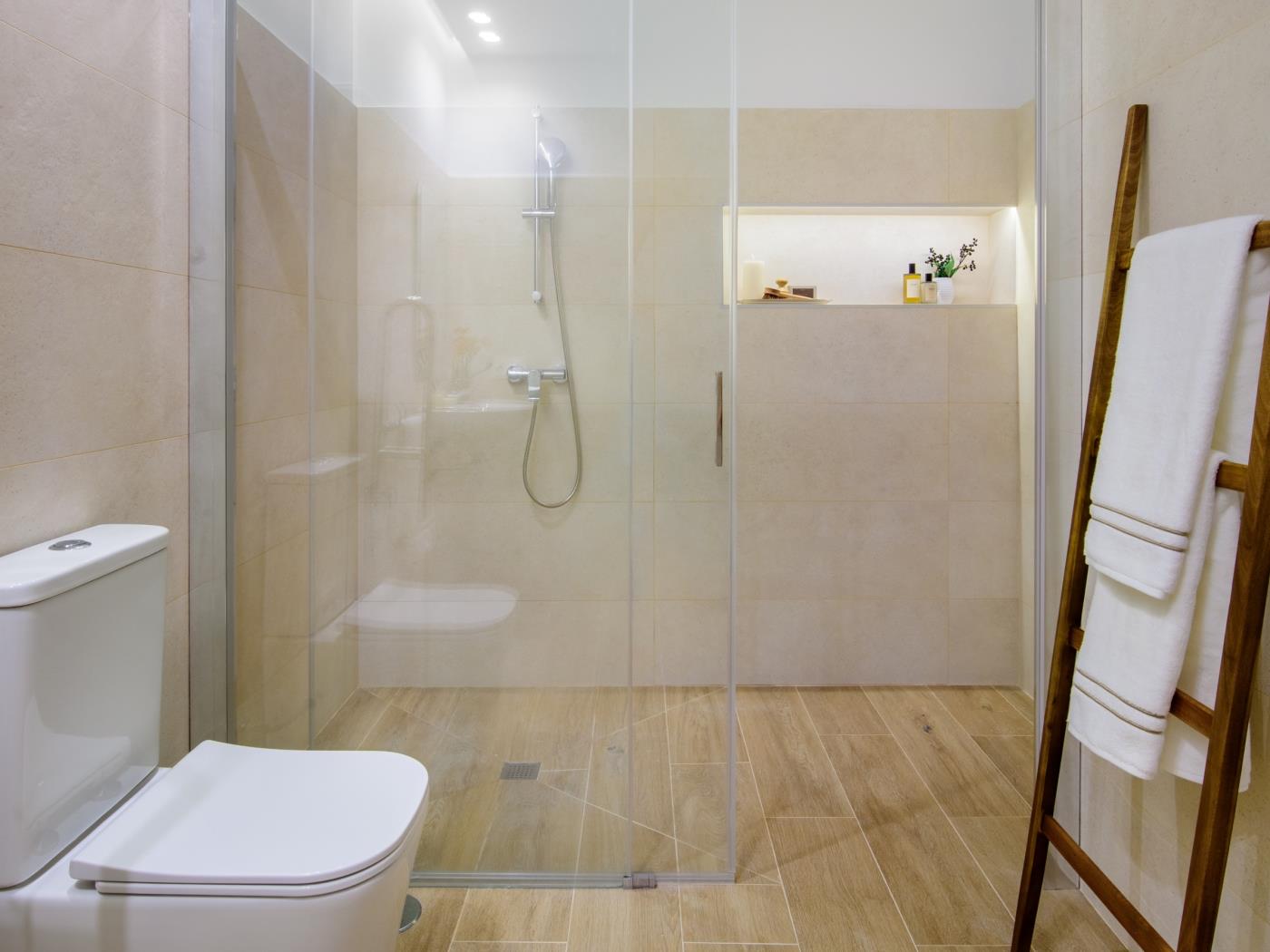 image Minimal Rooms IX by ELE Apartments 12