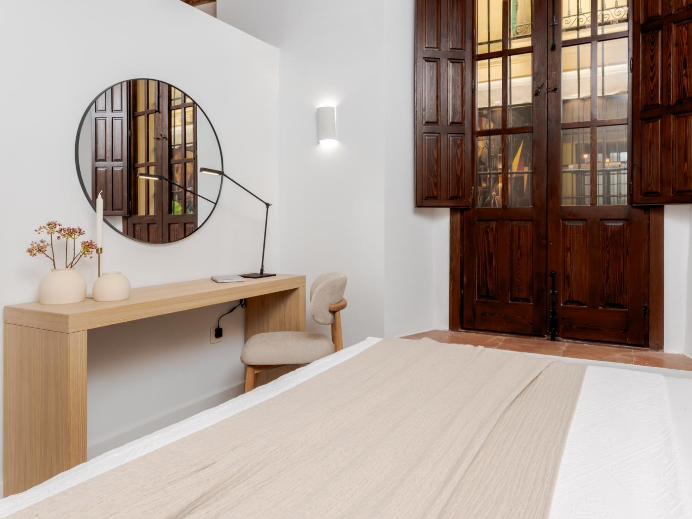 image Minimal Rooms IX by ELE Apartments 15