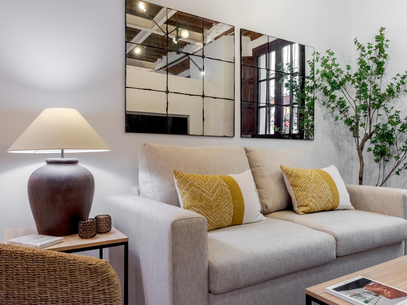 image Minimal Rooms IX by ELE Apartments 5