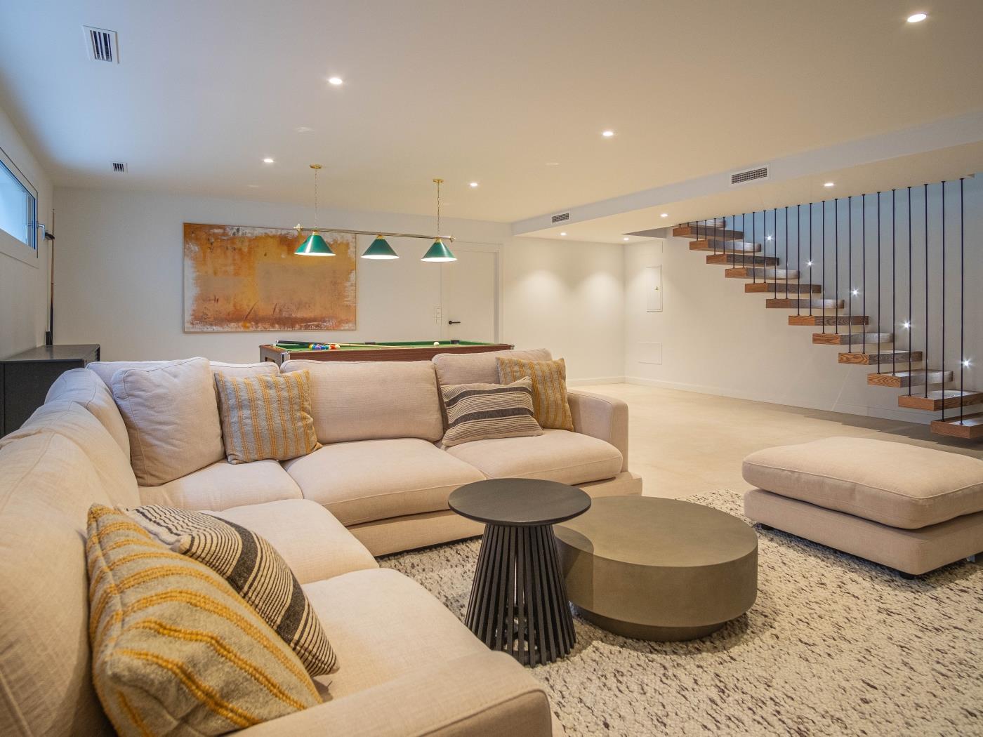 image Luxury Villa Sunset Hills by ELE Apartments 12