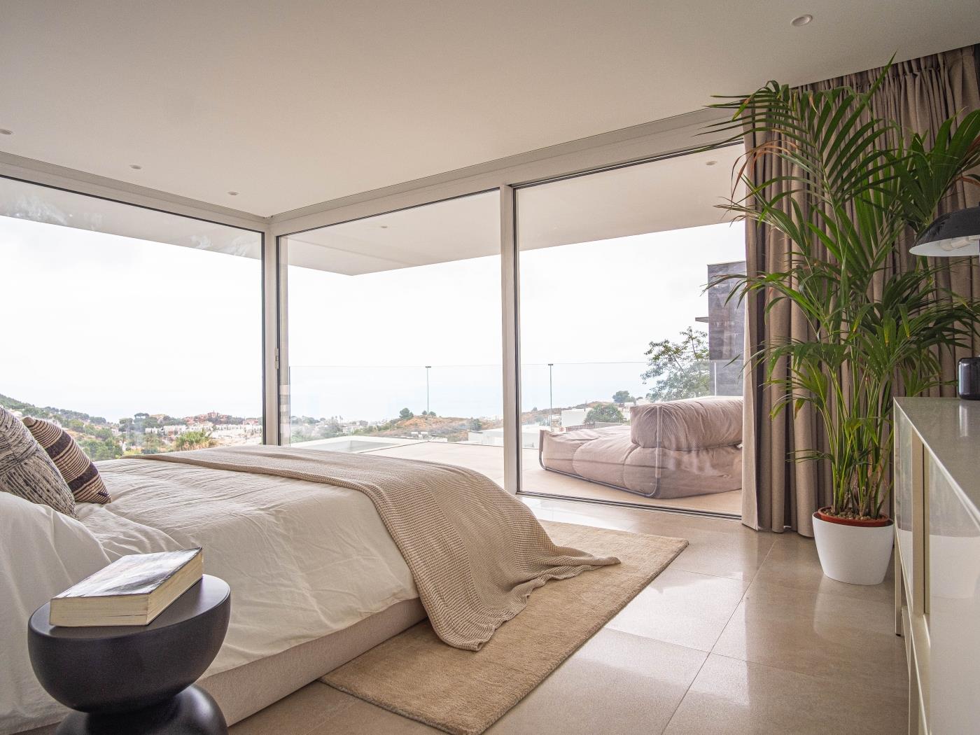 image Luxury Villa Sunset Hills by ELE Apartments 14