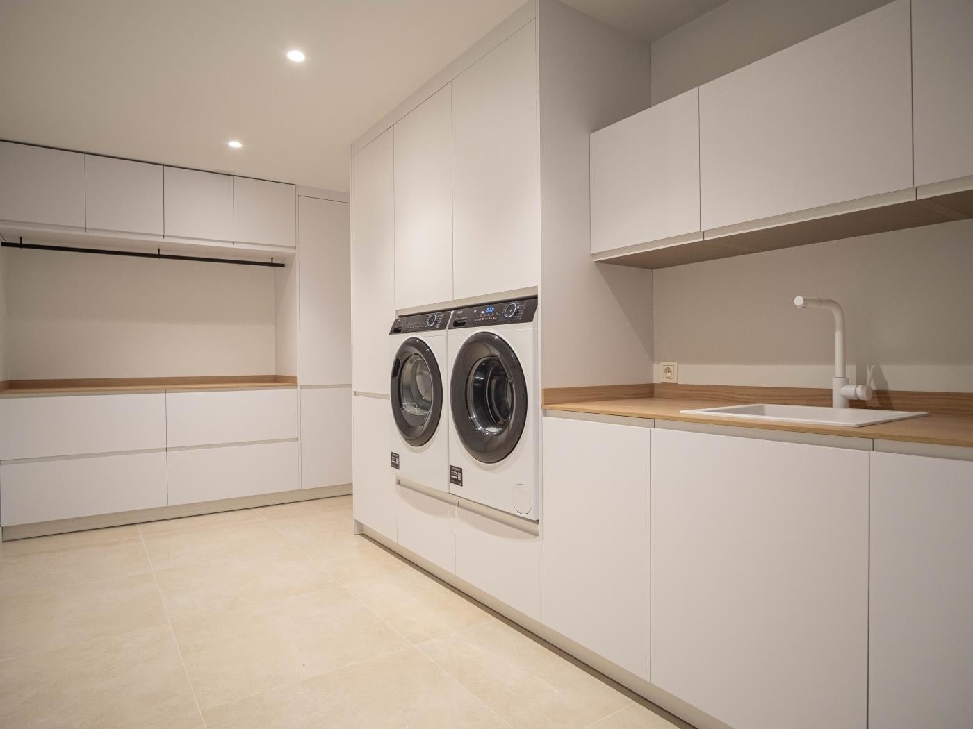 image Luxury Villa Sunset Hills by ELE Apartments 25