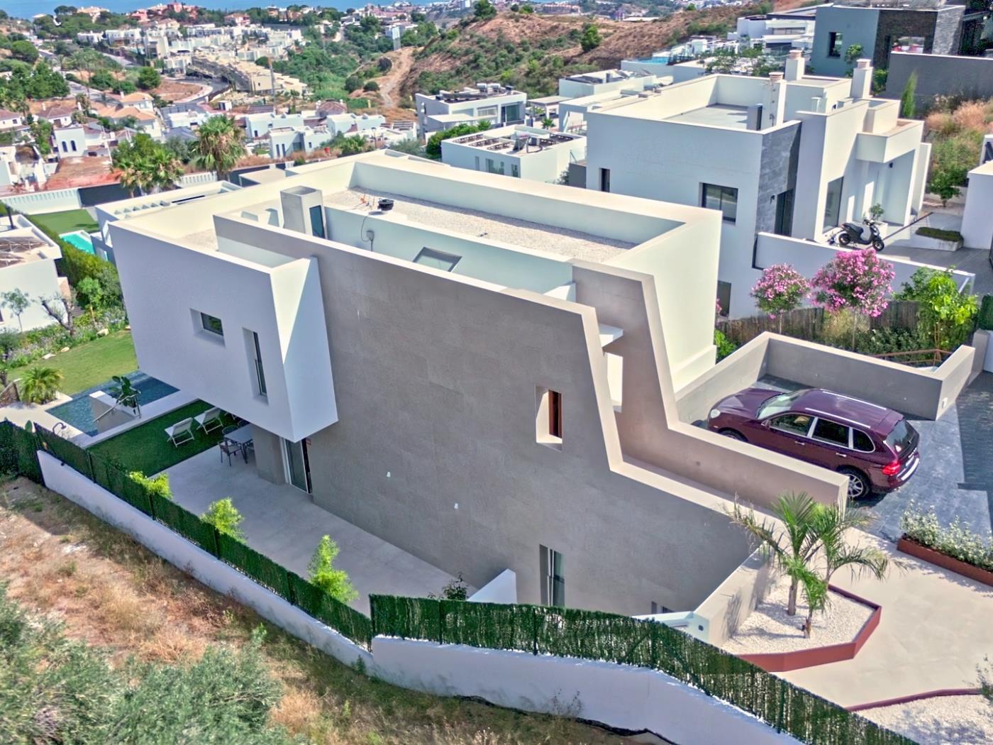 image Luxury Villa Sunset Hills by ELE Apartments 2