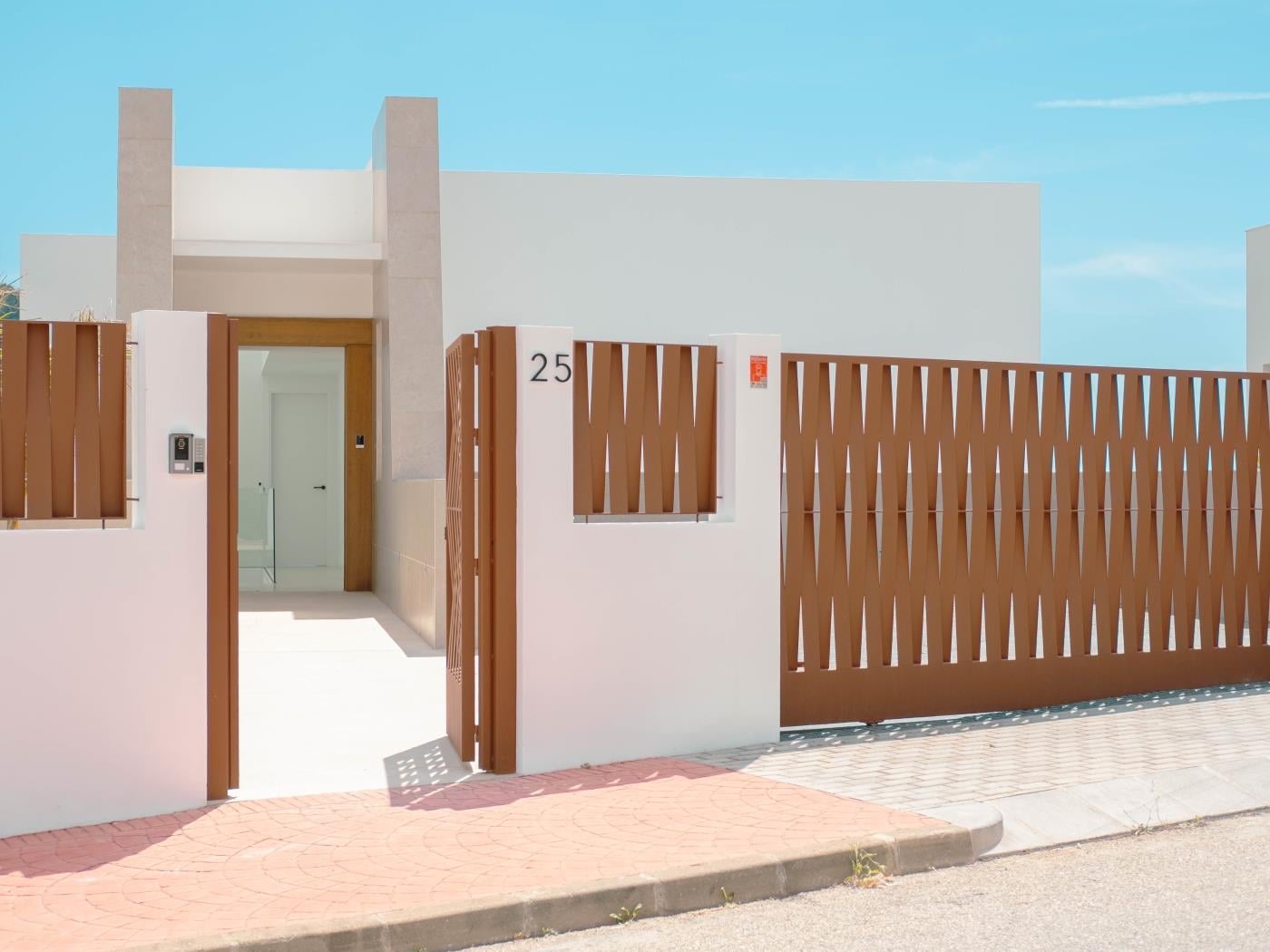 image Luxury Villa Sunset Hills by ELE Apartments 4
