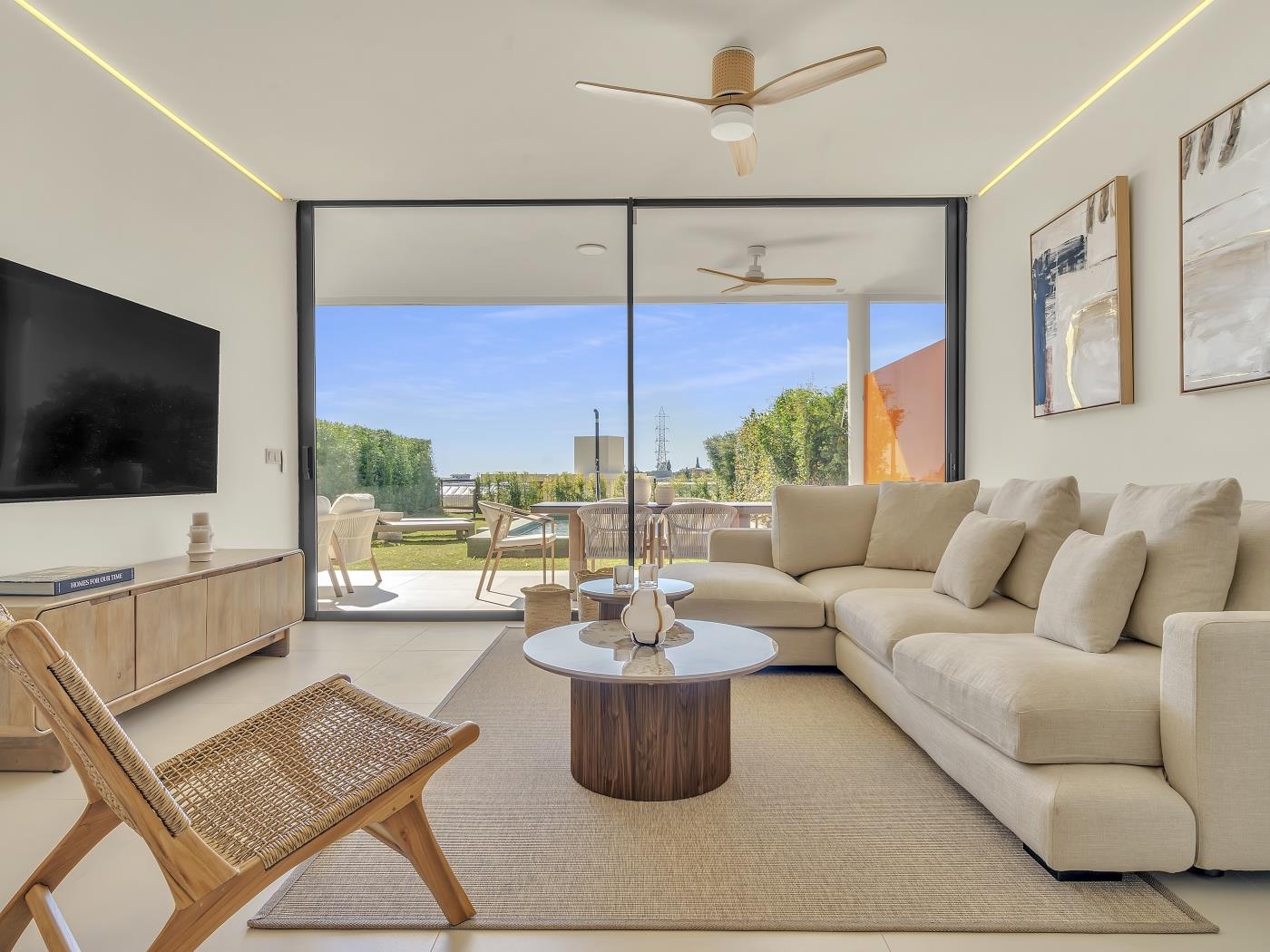 image Higueron Valley & Private Pool by ELE Apartments 3