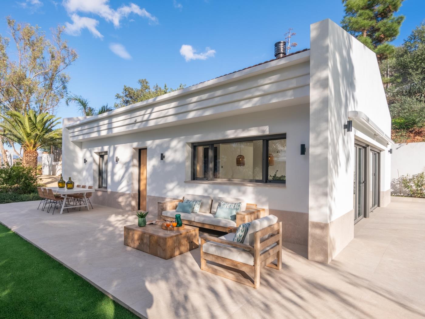 image Luxury Rural Villa & Pool by ELE Apartments 16