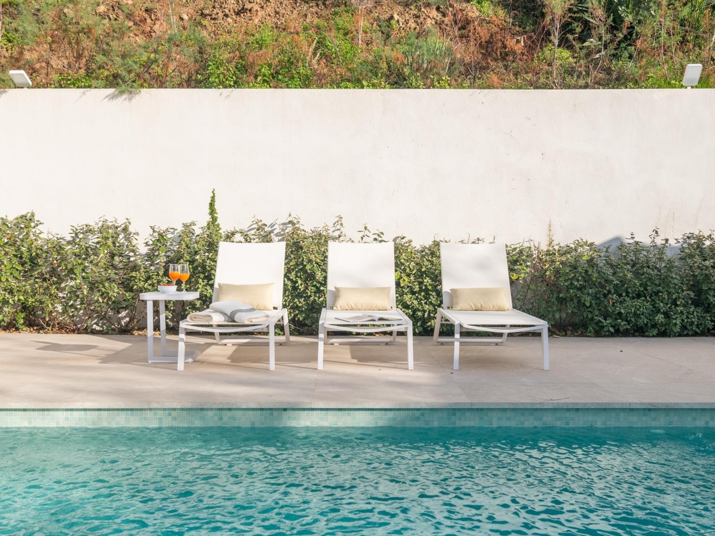 image Luxury Rural Villa & Pool by ELE Apartments 35