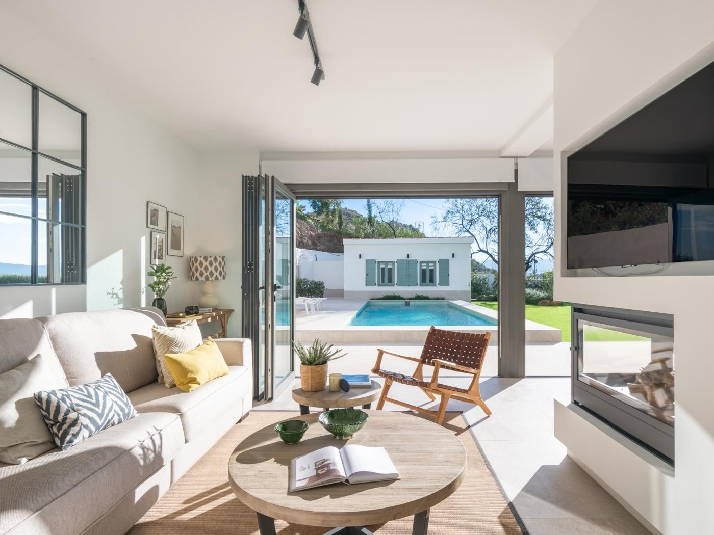 image Luxury Rural Villa & Pool by ELE Apartments 5