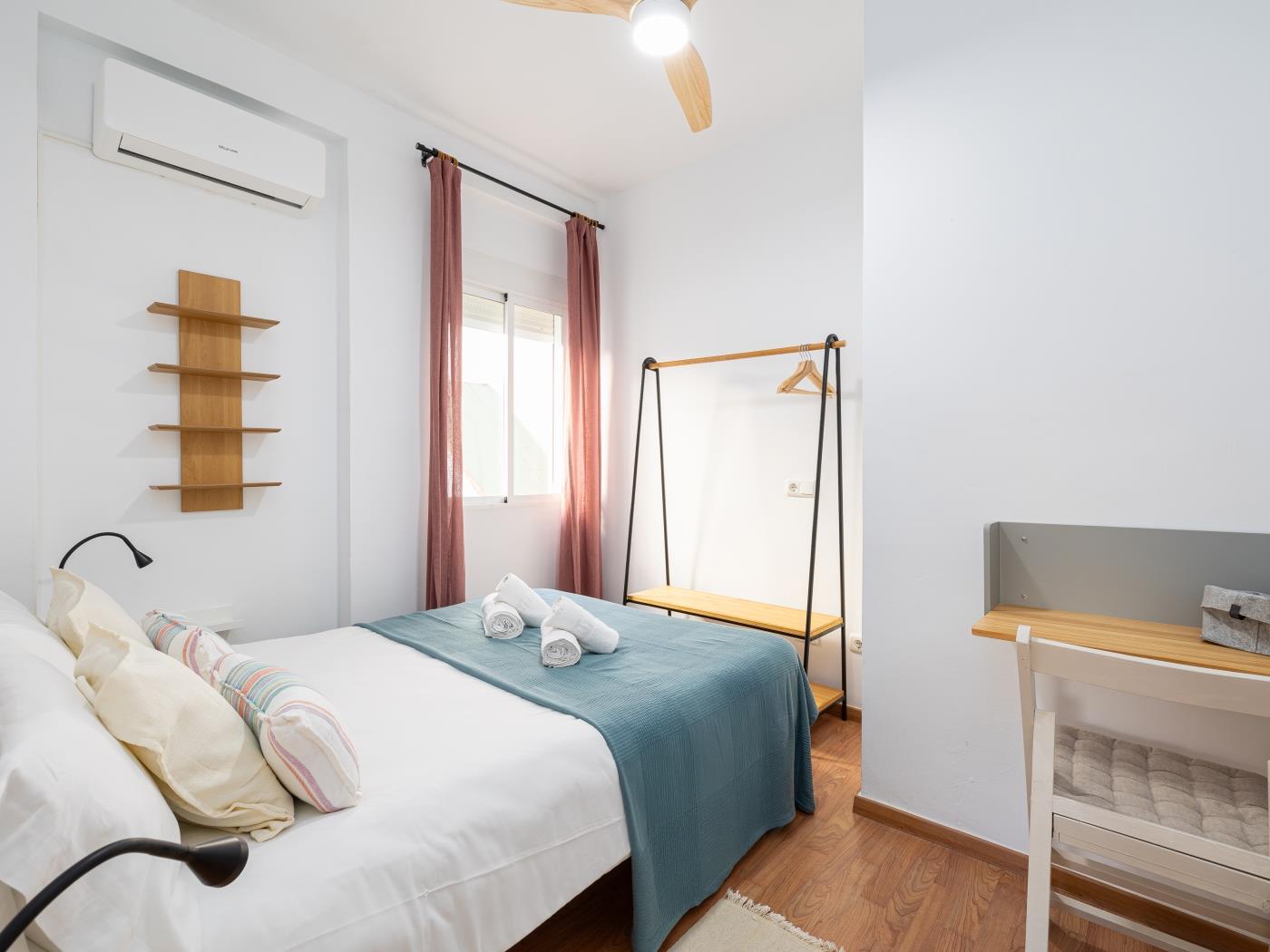image Central House with Terrace & Patio by ELE Apartments 8