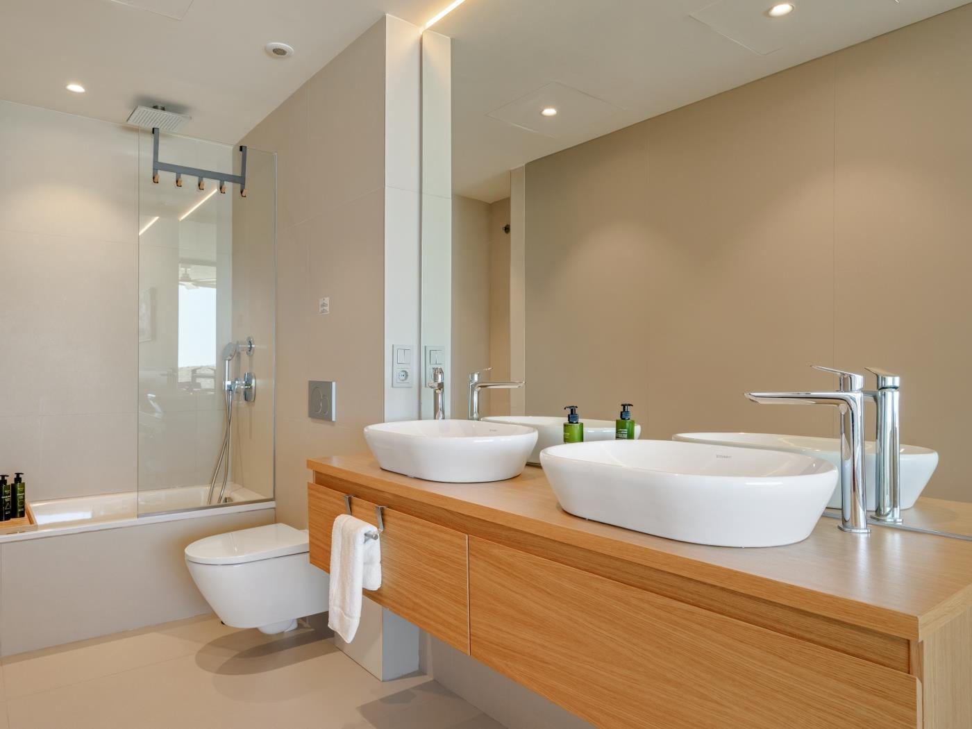 image Higueron Valley II & Private Pool by ELE Apartments 6