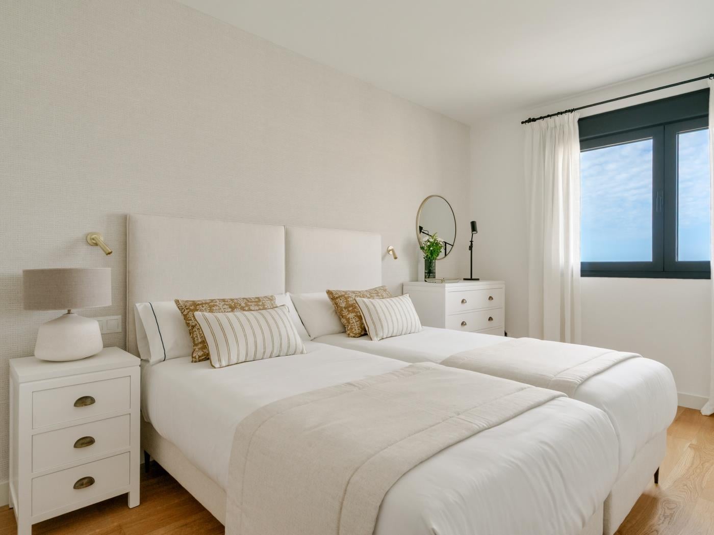 image Beachfront Penthouse & Pool by ELE Apartments 19