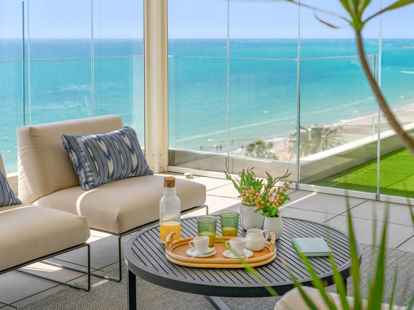 image Beachfront Penthouse & Pool by ELE Apartments 1