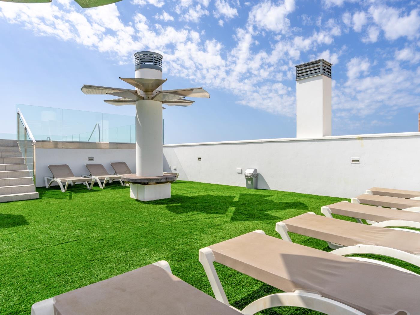 image Beachfront Penthouse & Pool by ELE Apartments 23