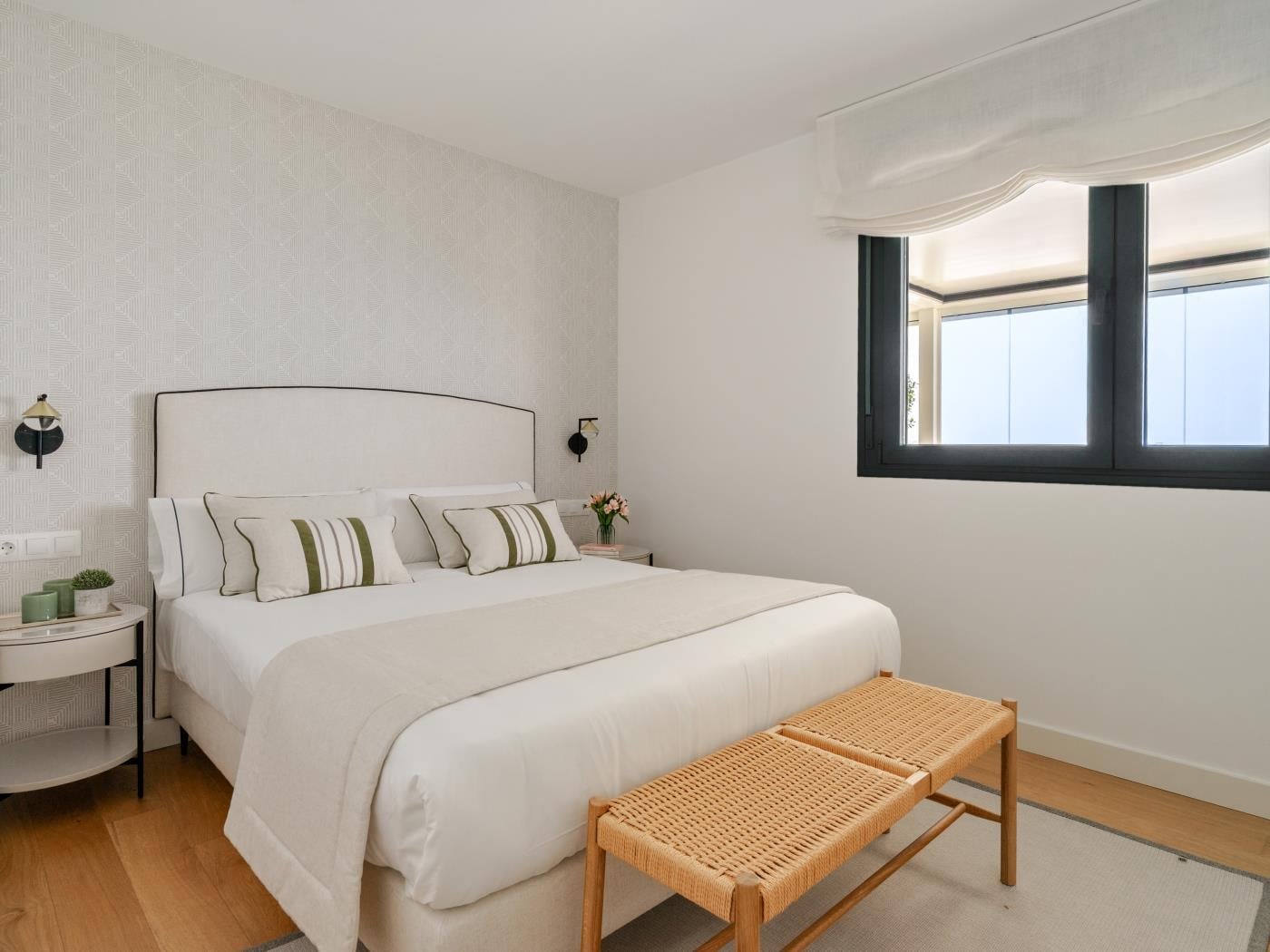 image Beachfront Penthouse & Pool by ELE Apartments 25